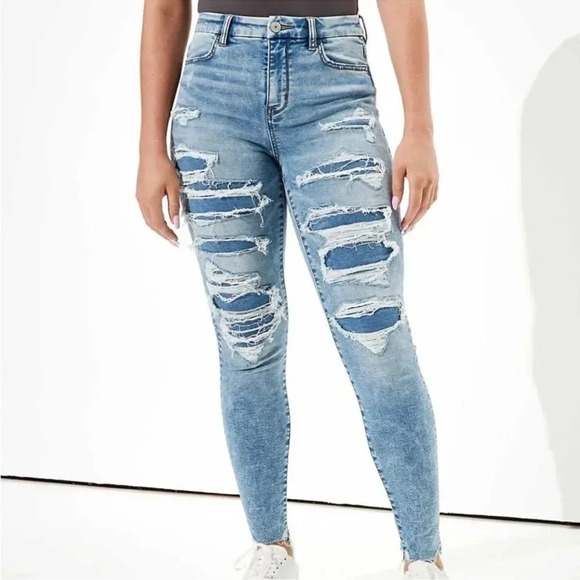 AMERICAN EAGLE Curvy High Rise Jegging Patched Medium Distressed Jeans 2 Regular - Picture 2 of 7